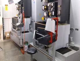 慢（màn）走絲Sodick