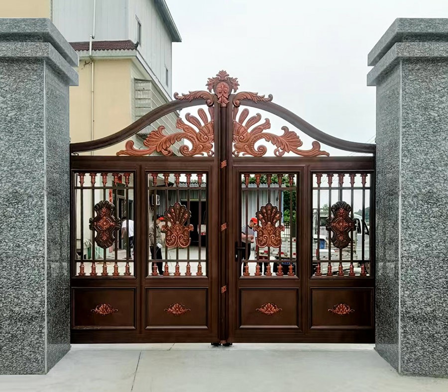 鋁藝庭院大(dà)門