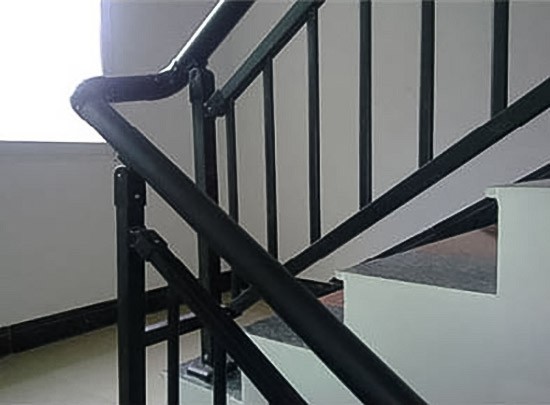 樓梯扶手