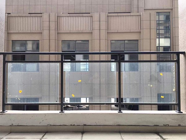 玻（bō）璃陽台護欄