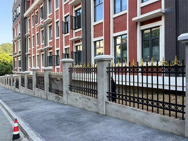 彭澤城關（guān）完小學（xué）校