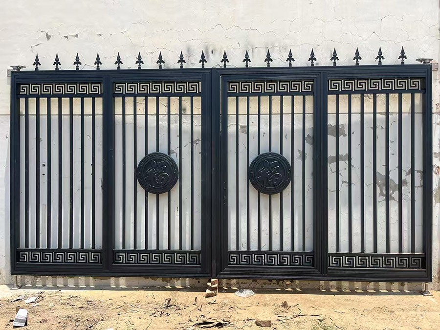 鋁藝庭院大門(mén)