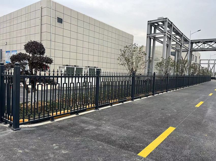 圍牆（qiáng）欄杆